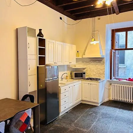 Alex Castle Gravedona