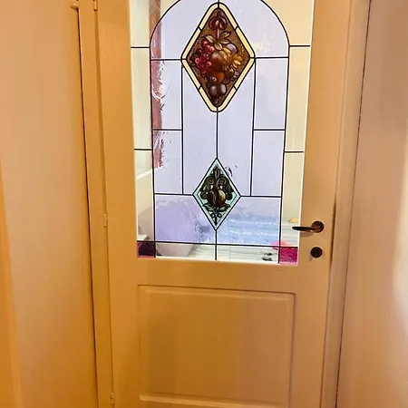 Historic Alex Castle Apartment